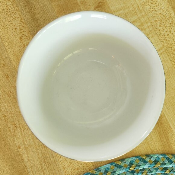 Gold Trimmed Porcelain Rice Bowl Charming Home Pottery - Picture 3 of 4